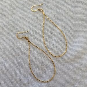 Elegant Gold Teardrop Earrings